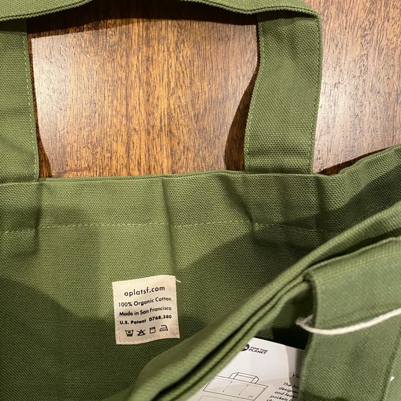 Aplat wine bottle canvas tote - Picture 3 of 3